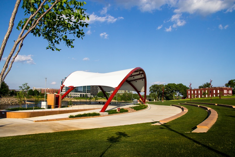 WGACedarRapidsCity8440