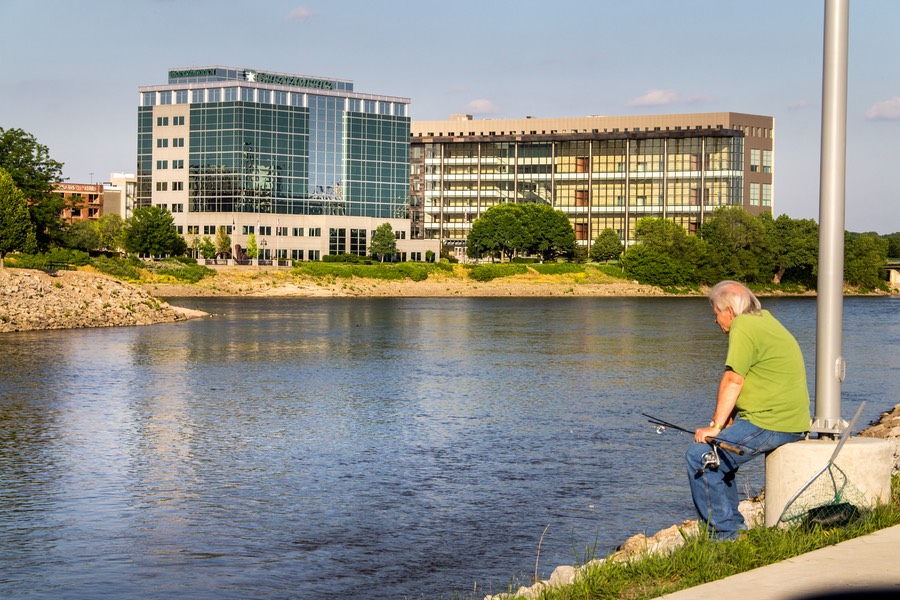 WGACedarRapidsCity8468