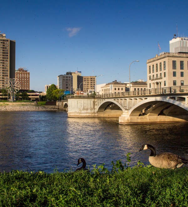 WGACedarRapidsCity8495