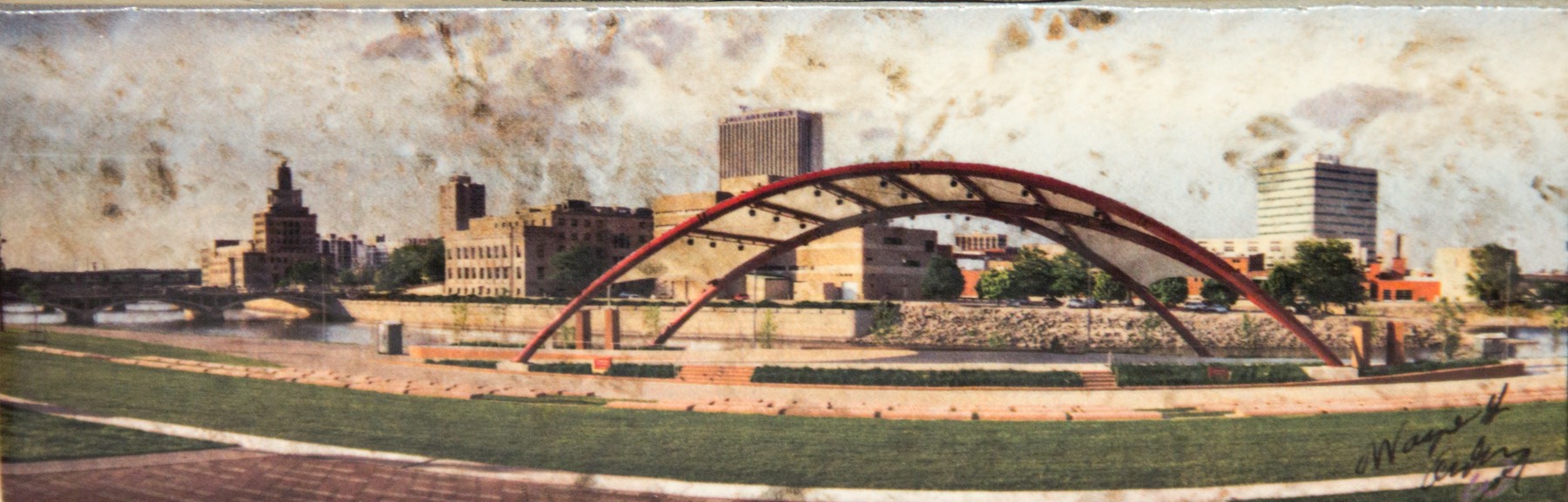WGACedarRapidsCityAmphi-A8448Pano1x3RatioTile